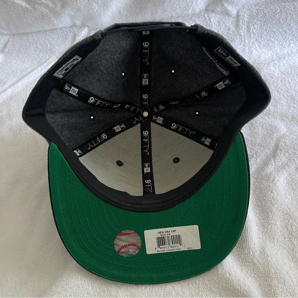 MLB Chicago White Sox New Era Snapback Hat - Picture 4 of 6